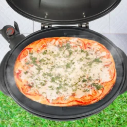 KitchenBrothers Elektrische BBQ - Met Grillplaat - Anti-aanbaklaag - Incl. Plank/Houders - Grilloppervlak 46,5x33,8cm - Tot 300°C - 2400W - Zwart -Home Keuken Winkel 1200x1200 1011