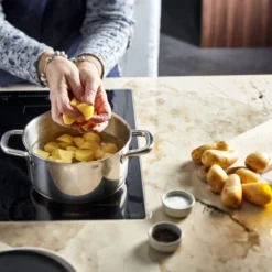 Demeyere Classico 3 Kookpan – Met Deksel – Inductie – RVS – 20 Cm – 3L 10 Demeyere Classico 3 Kookpan – Met Deksel – Inductie – RVS – 20 Cm – 3L -Home Keuken Winkel 1200x1200 259