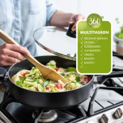 GreenPan Memphis Koekenpan 30cm - Zwart - Inductie - PFAS-vrij 22 GreenPan Memphis Koekenpan 30cm - Zwart - Inductie - PFAS-vrij -Home Keuken Winkel 1200x1200 366