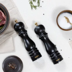 Deleca Luxe Peper En Zoutmolen Set - Met Geschenkdoos - Zout / Pepermolen - Rubberhout - Zwart & Goud -Home Keuken Winkel 1200x1200 685