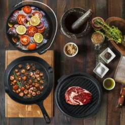 Dutch Mountains Gietijzeren Pannenset 7-delig - Dutch Oven – Braadpan - Grillpan - Hapjespan - Kookset In Houten Transportkist - Deksellifter - Brander -Home Keuken Winkel 1200x1200 912