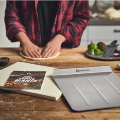 Burnhard Pizzasteen 38 X 30 X 1,5 Cm + Pizzaschep 20 Burnhard Pizzasteen 38 X 30 X 1,5 Cm + Pizzaschep -Home Keuken Winkel 1200x1200 935