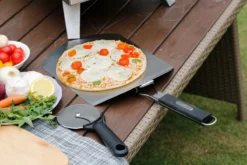 Bighorn Pizzaschep Voor BBQ En Oven-Inklapbare Handgreep -Pizzasnijder- Edelstaal -geschikt Als Broodschep En Ovenschep - SRPT01 10 Bighorn Pizzaschep Voor BBQ En Oven-Inklapbare Handgreep -Pizzasnijder- Edelstaal -geschikt Als Broodschep En Ovenschep - SRPT01 -Home Keuken Winkel 1200x800 131