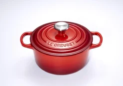 Le Creuset Signature Braadpan - 4,2 L - 24 Cm - Kersenrood 21 Le Creuset Signature Braadpan - 4,2 L - 24 Cm - Kersenrood -Home Keuken Winkel 1200x839