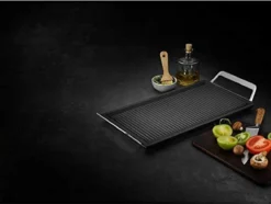 AEG MASTERY COLLECTION Plancha A9HL33 - Grillplaat - Gegoten Aluminium - 22 X 43 Cm -Home Keuken Winkel 1200x902 2